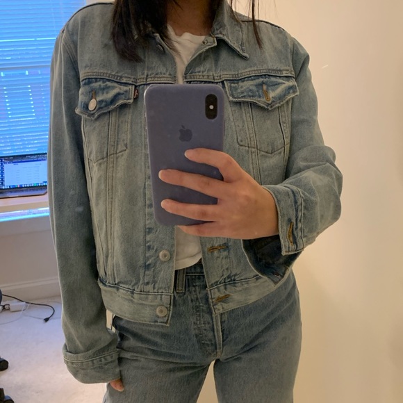 Levi’s light wash denim jacket - Picture 4 of 6